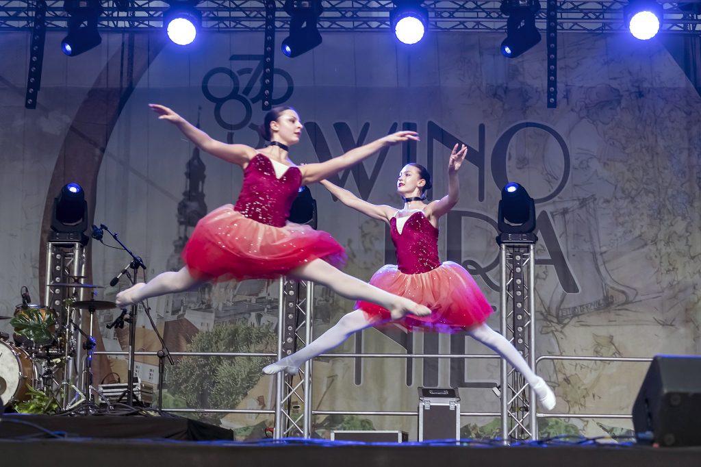 2023 ZIELONA GORA baletnice soa winobranie koncert winobraniowy plac teatralny  FOT. PAWEL JANCZARUK / WueF